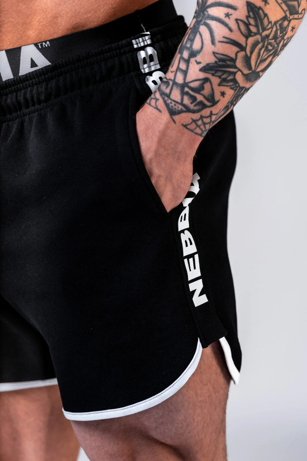 TRAINING SHORTS HERO 295
