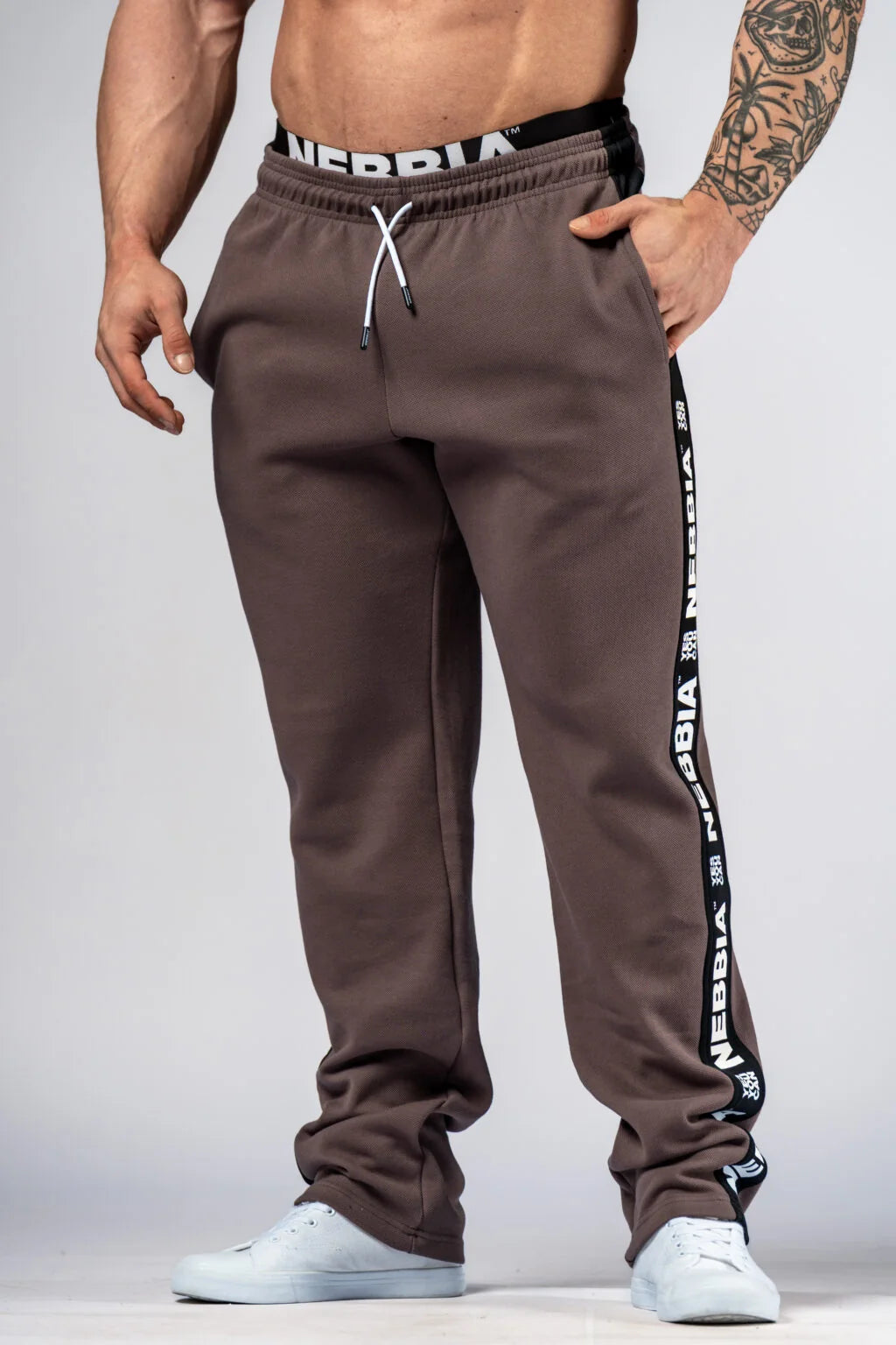 TRAINING SWEATPANTS HERO 296