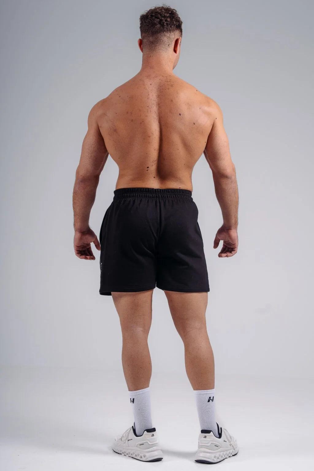 OVERSIZED TRAINING SHORTS PRIMAL 876
