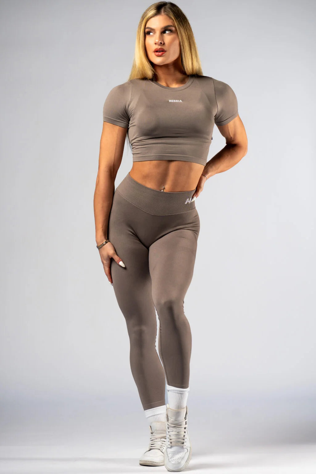 SEAMLESS CROP TOP WITH SHORT SLEEVES POWER 891