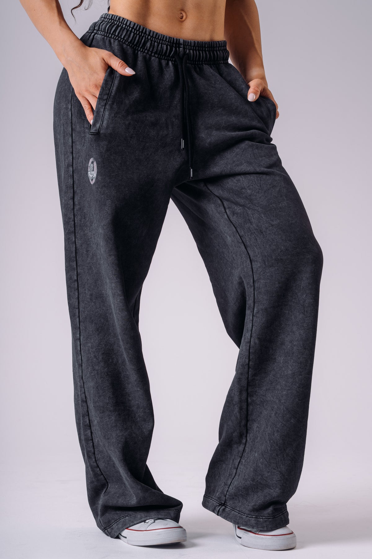 NEBBIA X OLYMPIA RELAXED SWEATPANTS 940