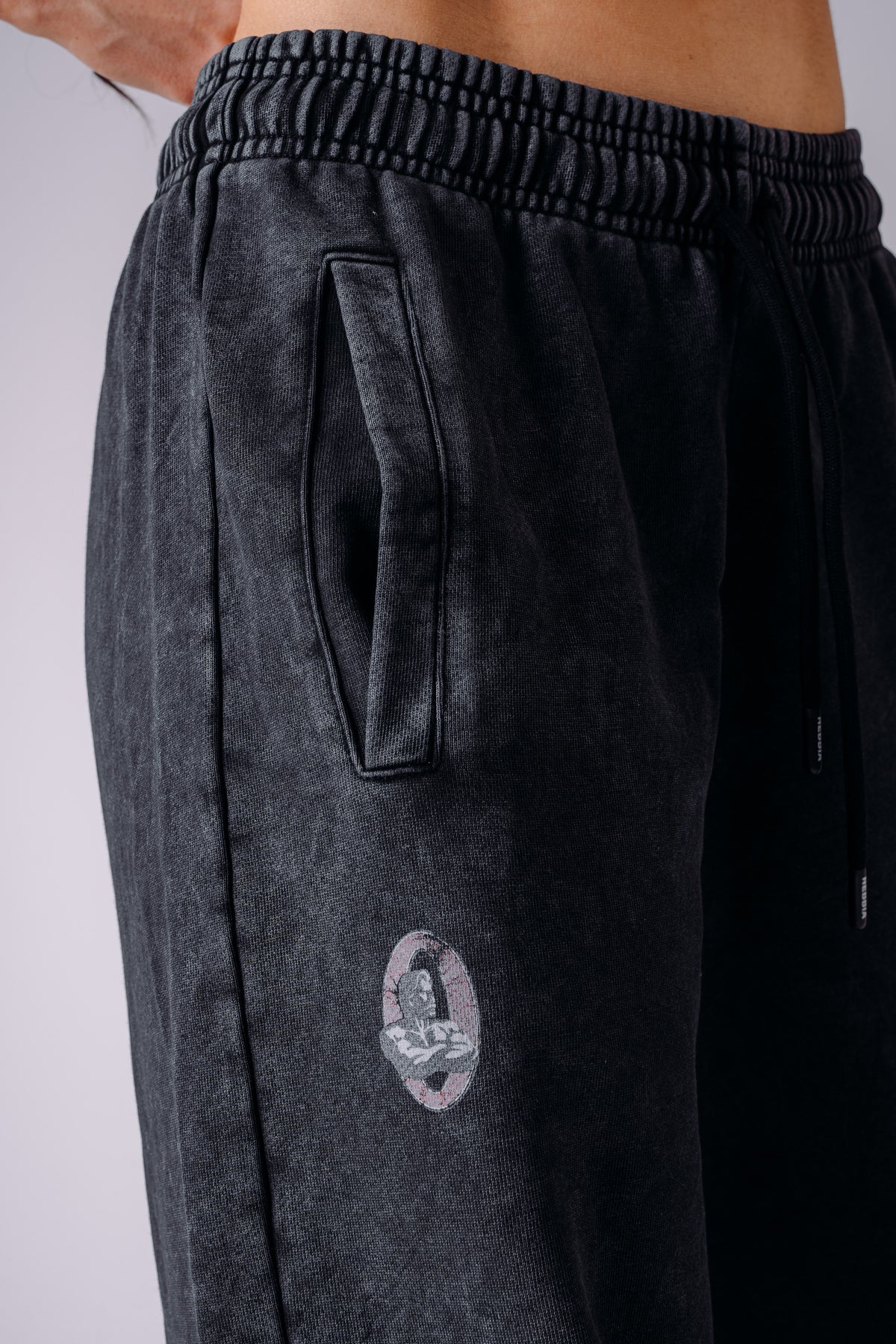 NEBBIA X OLYMPIA RELAXED SWEATPANTS 940