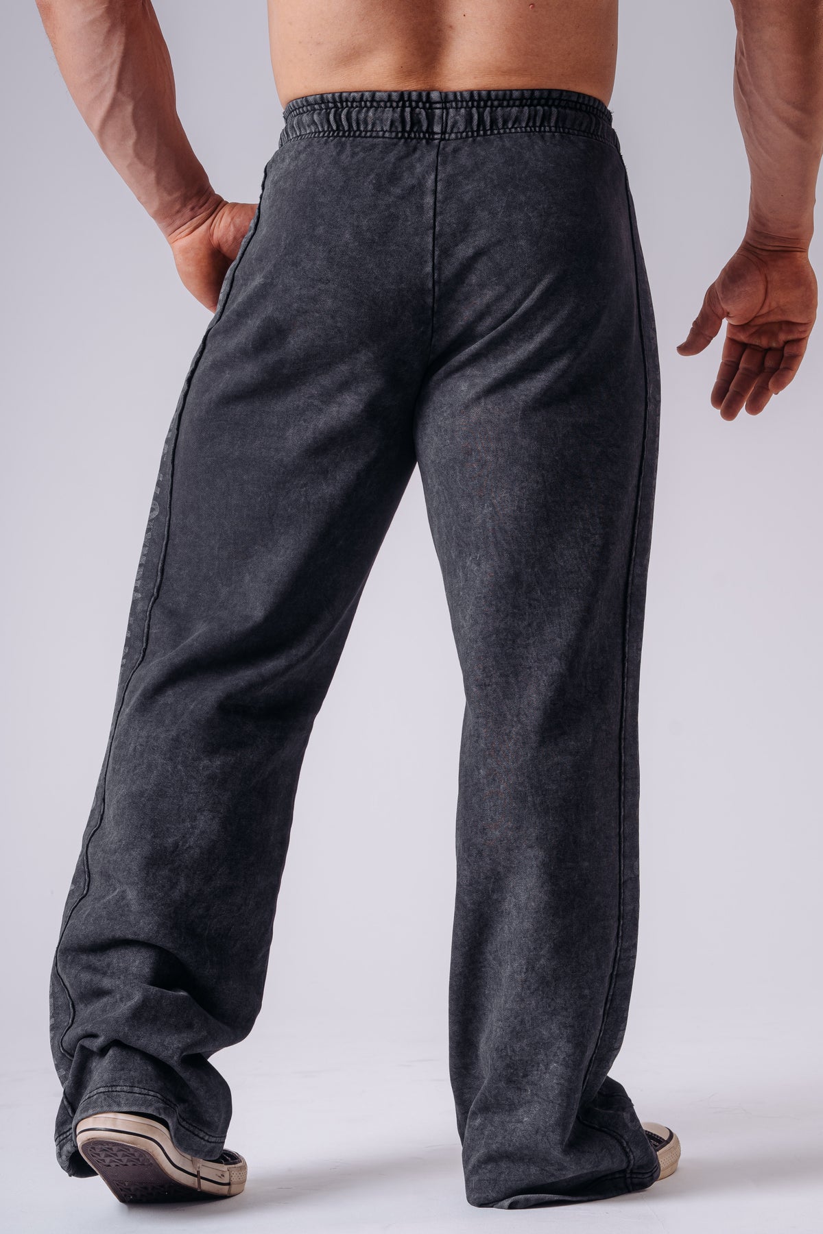 NEBBIA X OLYMPIA RELAXED SWEATPANTS 949