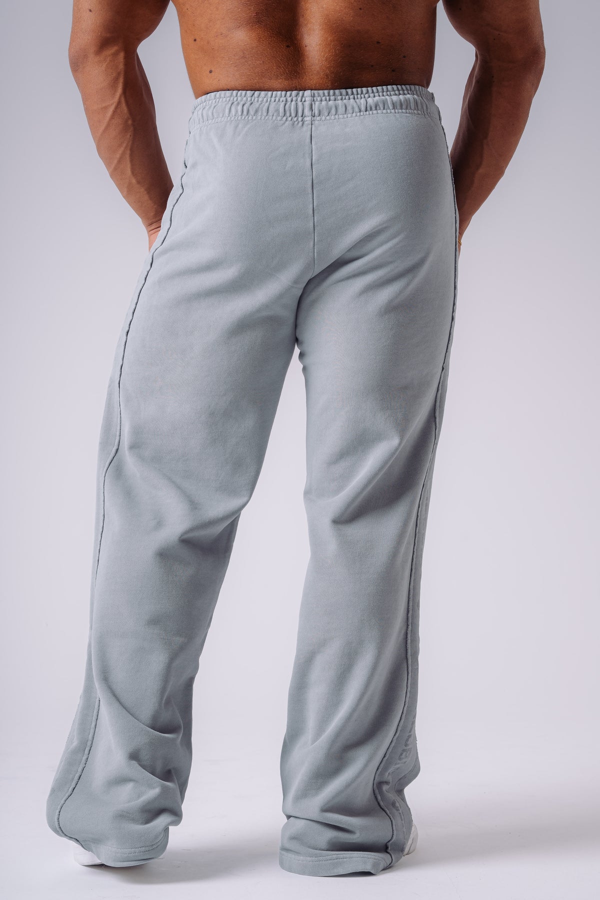NEBBIA X OLYMPIA RELAXED SWEATPANTS 949