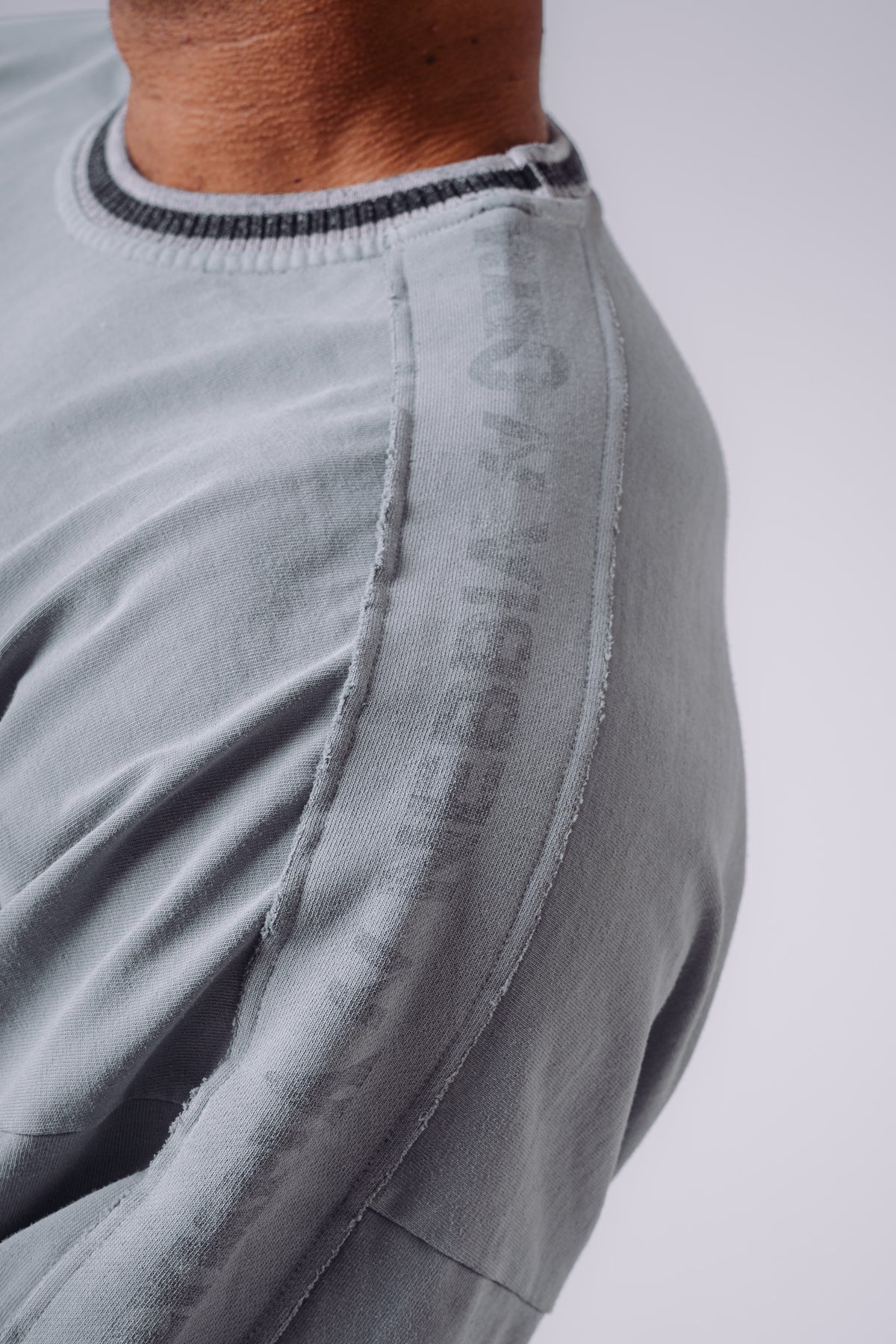 NEBBIA X OLYMPIA LONG SLEEVE T-SHIRT 952