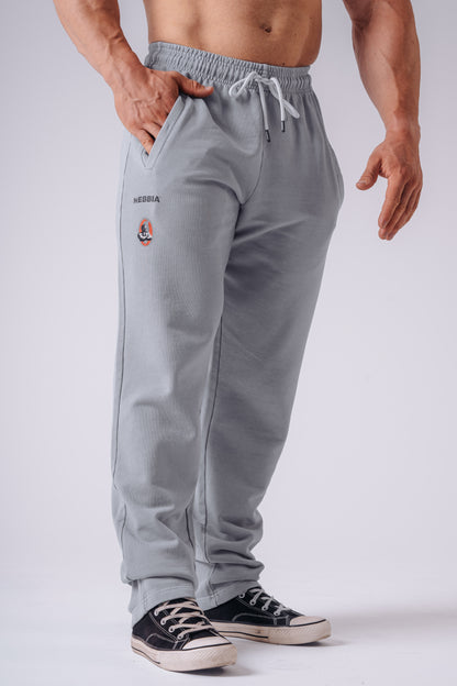NEBBIA X OLYMPIA CLASSIC SWEATPANTS 955