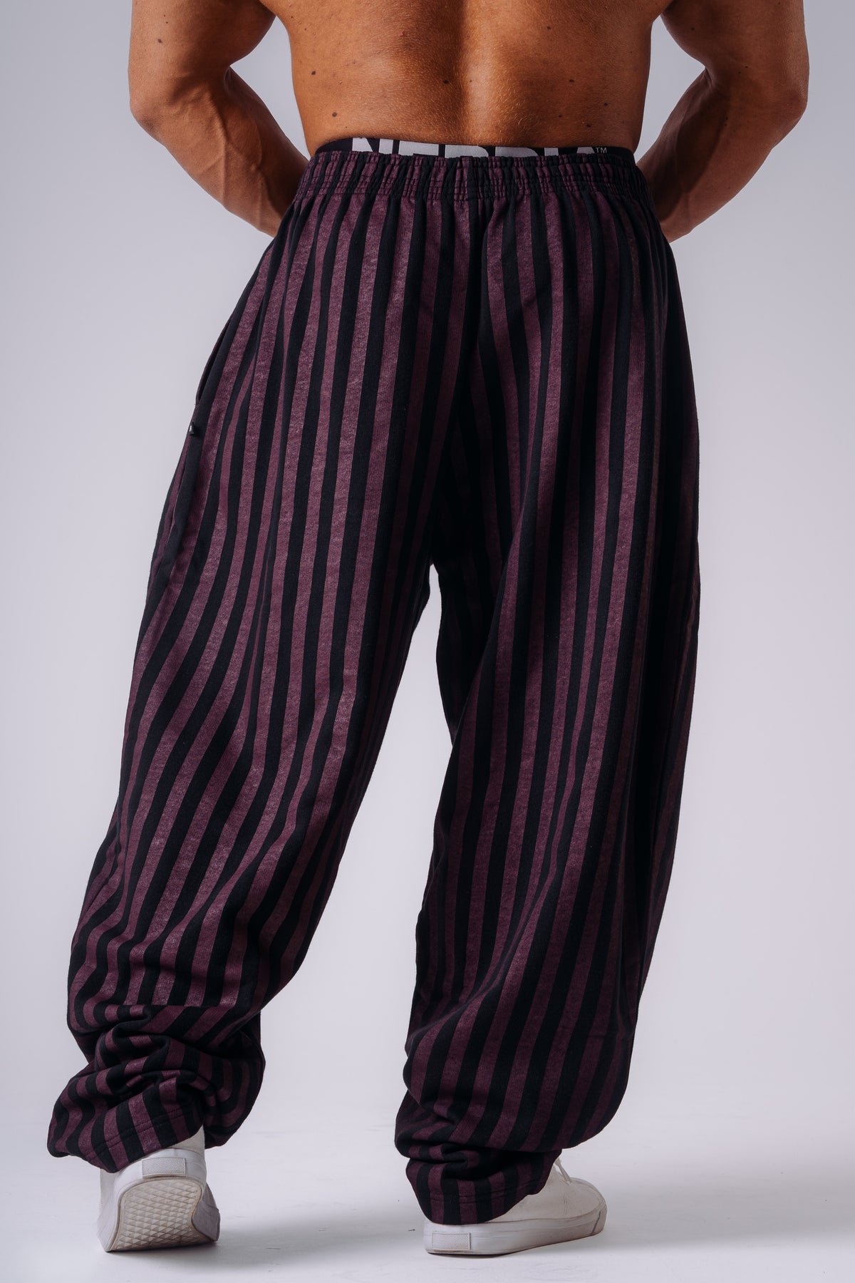 NEBBIA X OLYMPIA PINSTRIPE SWEATPANTS 956