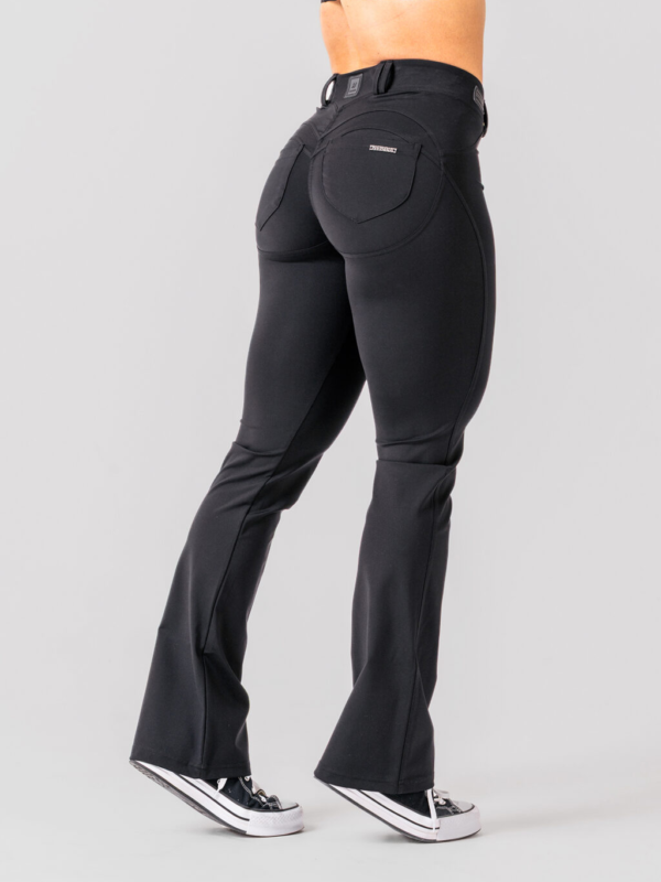 BUBBLE BUTT FLARED PANTS 2.0 POWER LIFT BLACK 308