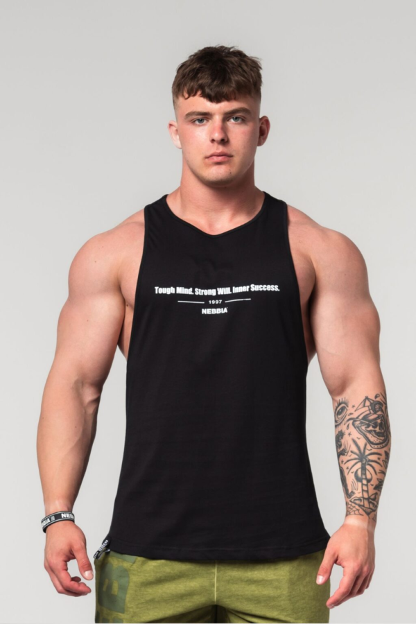 nebbia.preview.deploy.sk-gym-tank-top-flexin-dizajn-bez-nazvu-67-1024x1536-1.webp GYM TANK TOP FLEXIN’ BLACK 360