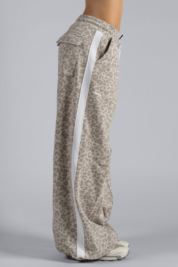 865-cream-leopard-031-1024x1536 BAGGY LEOPARD SWEATPANTS PRIMAL 865